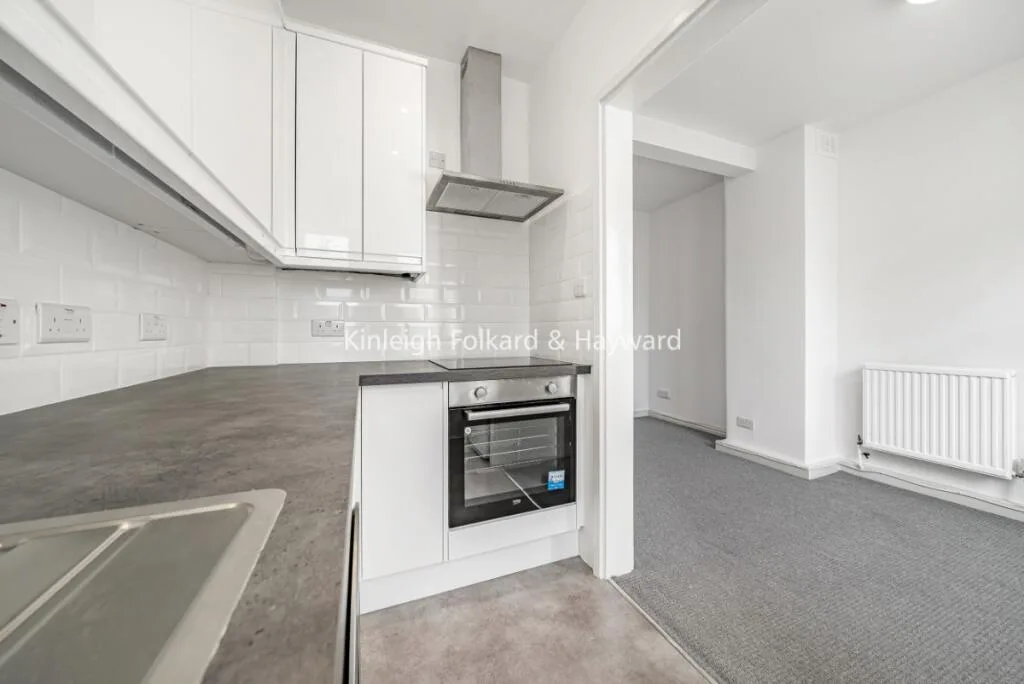 2 bedroom house for rent