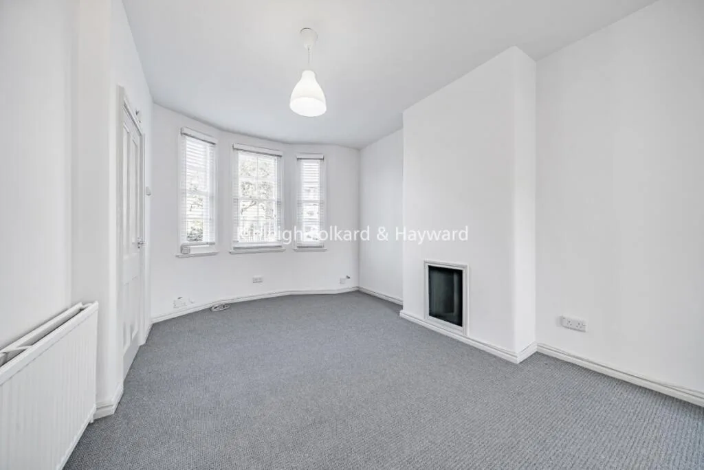 2 bedroom house for rent