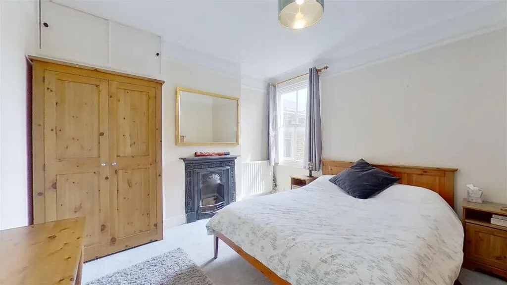 3 bedroom maisonette for rent