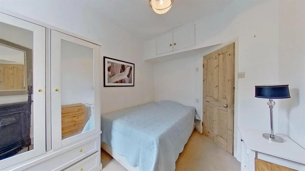 3 bedroom maisonette for rent