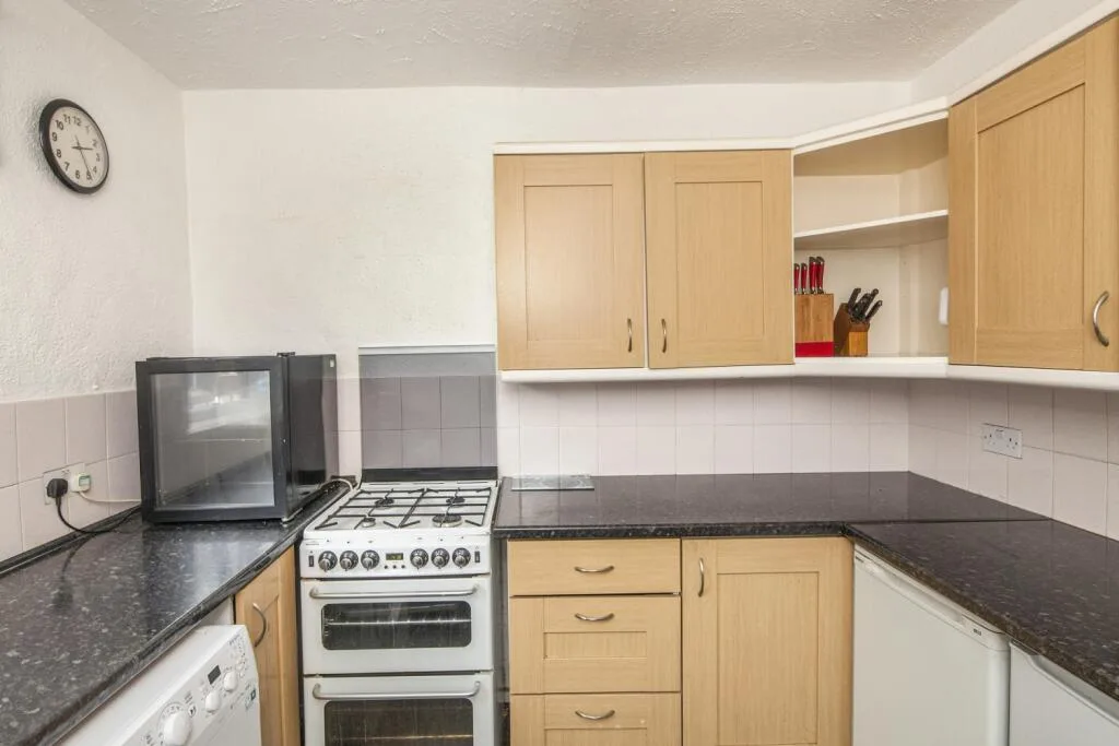 3 bedroom maisonette for rent