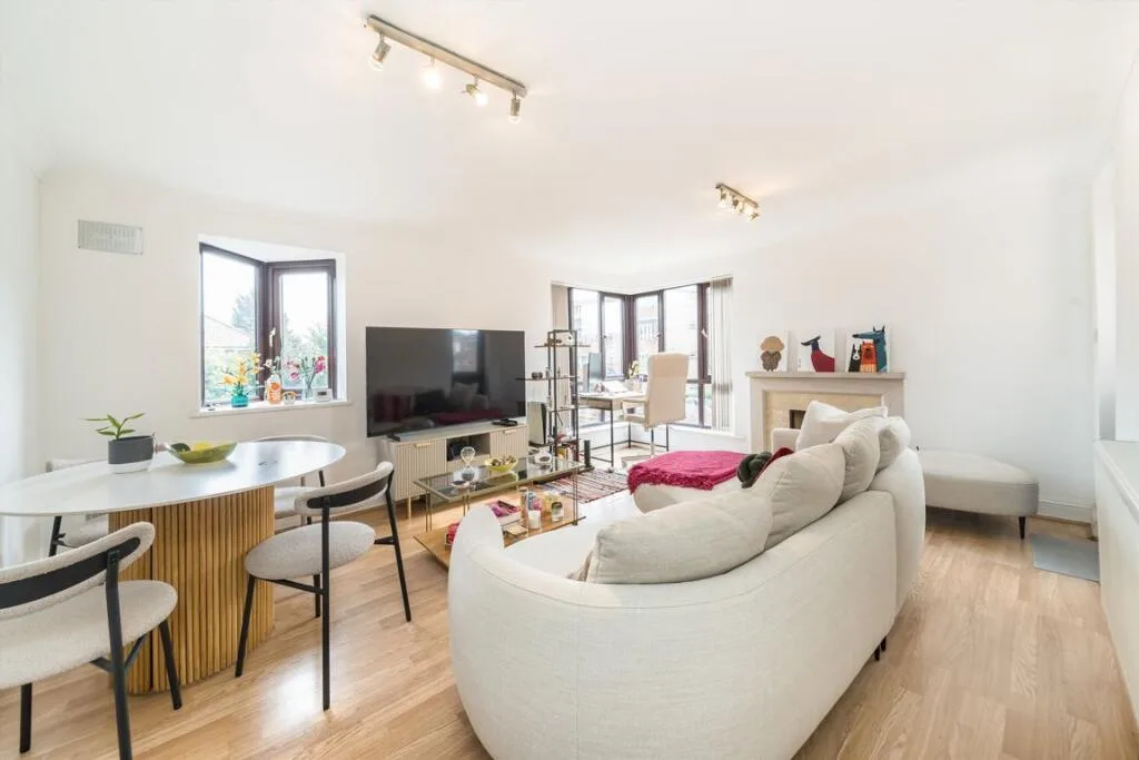 2 bedroom flat for rent
