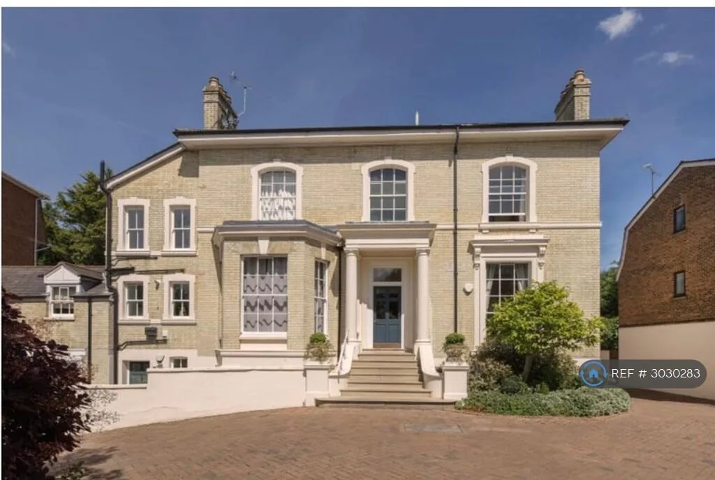 2 bedroom flat for rent
