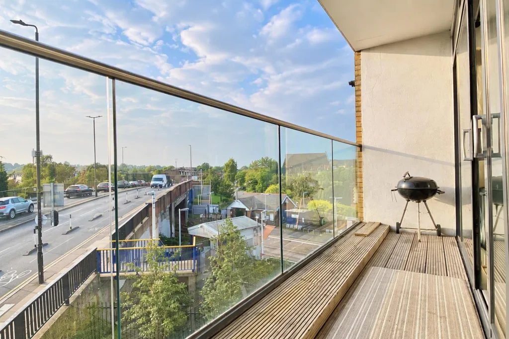 2 bedroom flat for rent