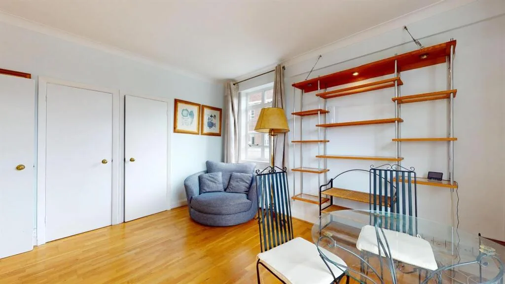 Studio flat for rent