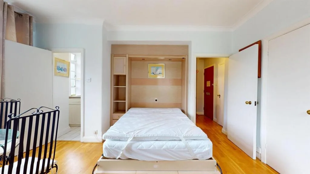 Studio flat for rent