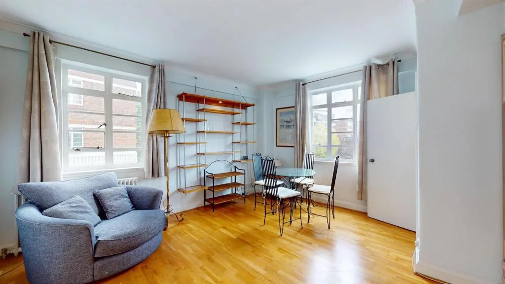 Studio flat for rent