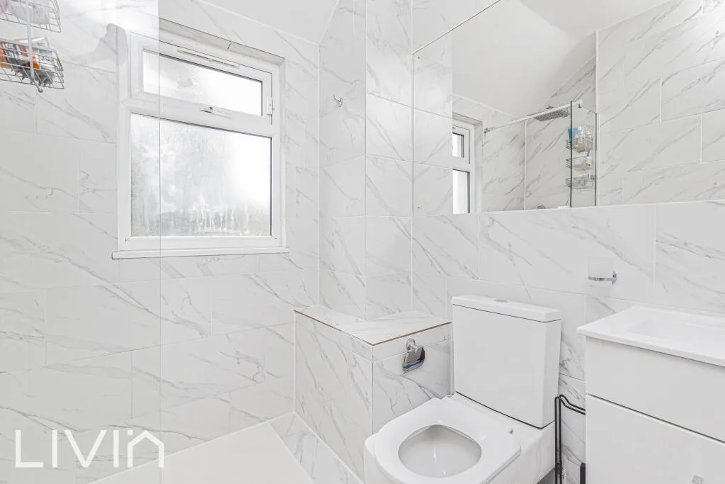 3 bedroom end of terrace house for rent