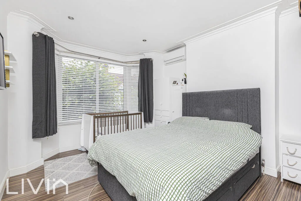 3 bedroom end of terrace house for rent