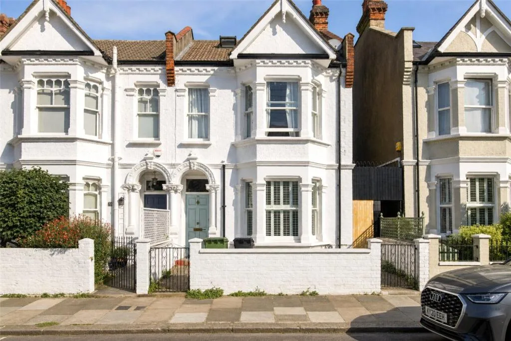 3 bedroom apartment for rent