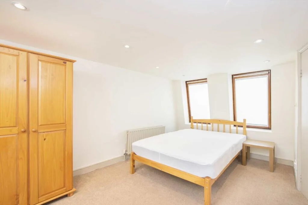 3 bedroom flat for rent