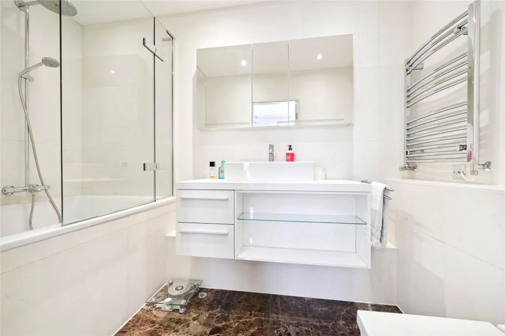 4 bedroom apartment for rent