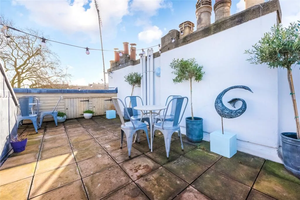 3 bedroom apartment for rent
