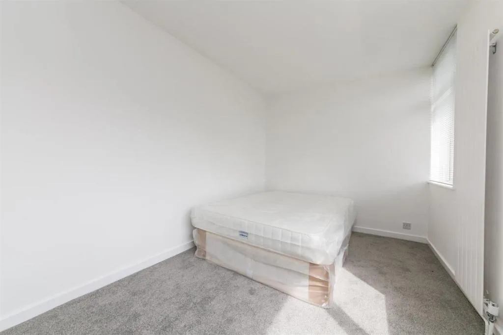4 bedroom town house for rent