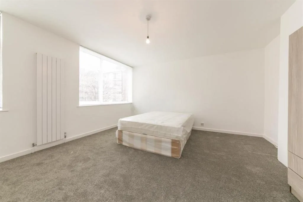 4 bedroom town house for rent