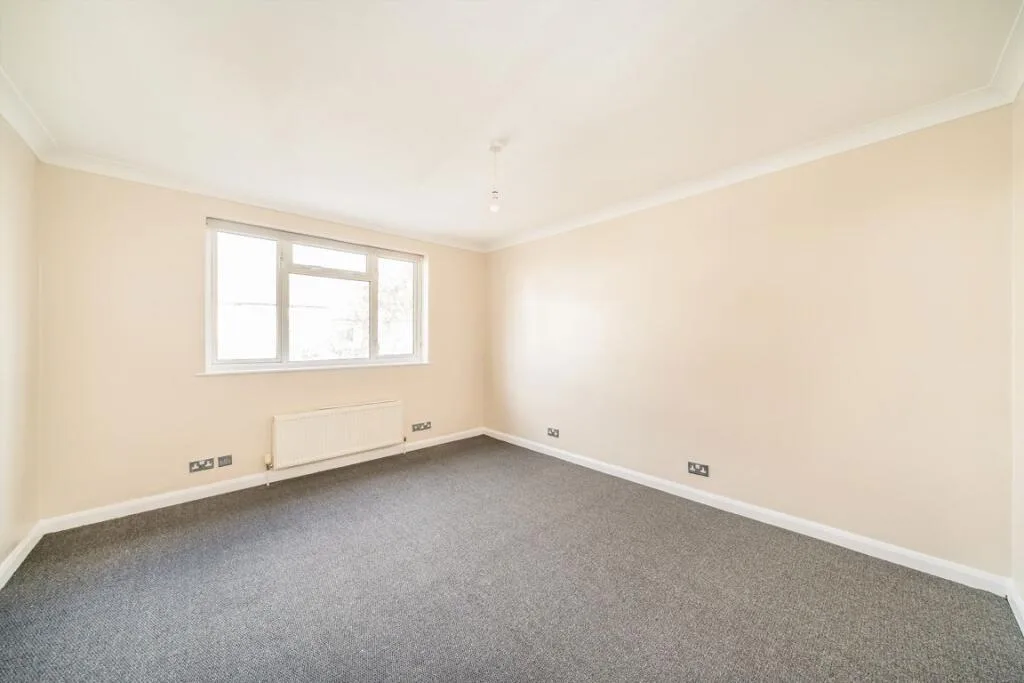 4 bedroom flat for rent