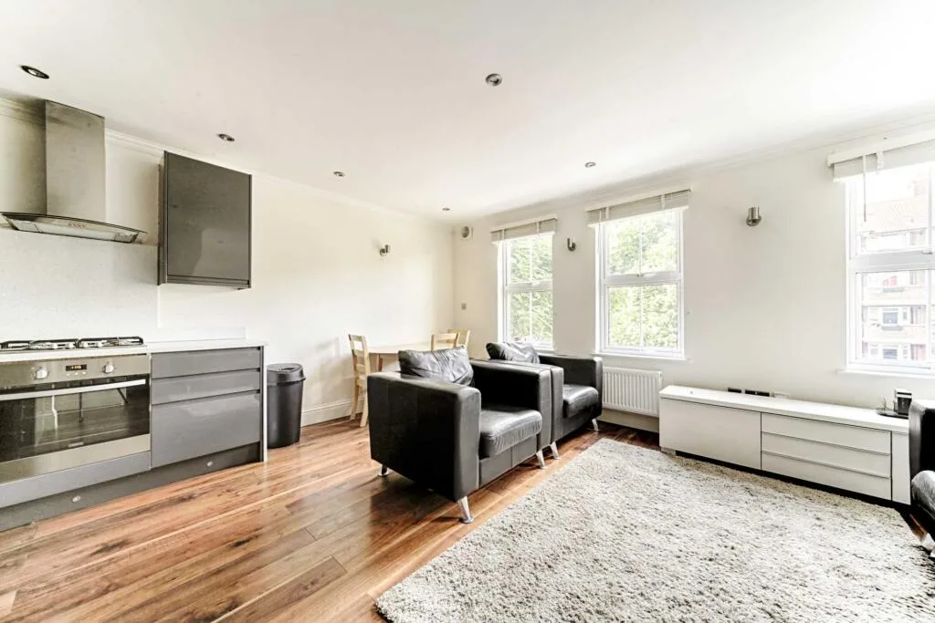 3 bedroom flat for rent
