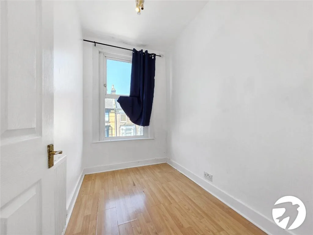 2 bedroom maisonette for rent