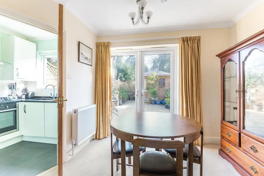 1 bedroom ground floor maisonette for rent