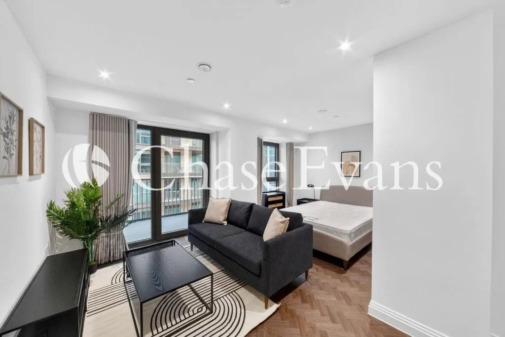 Studio flat for rent