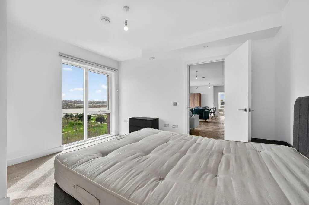 3 bedroom flat for rent