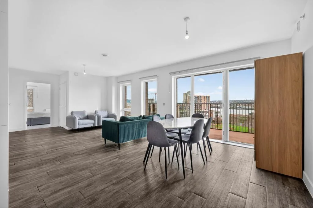 3 bedroom flat for rent