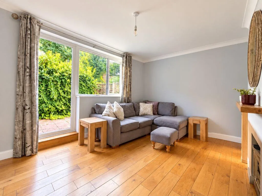 2 bedroom duplex for rent