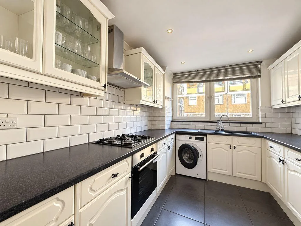 2 bedroom duplex for rent