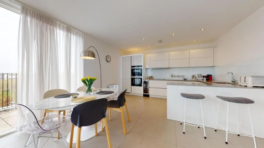 3 bedroom flat for rent