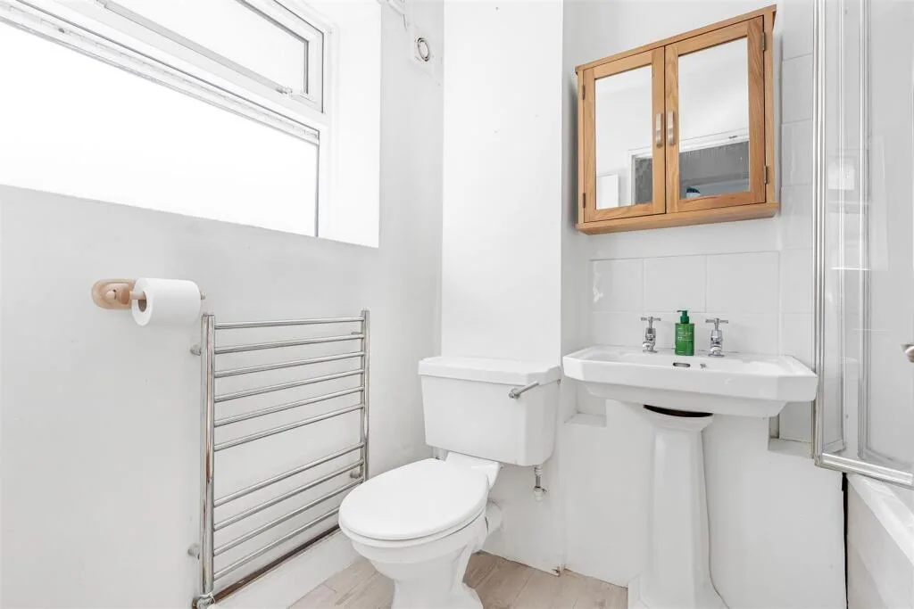 3 bedroom flat for rent