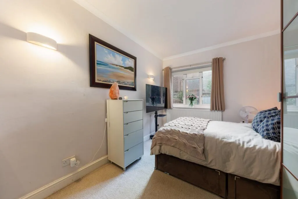1 bedroom house for rent