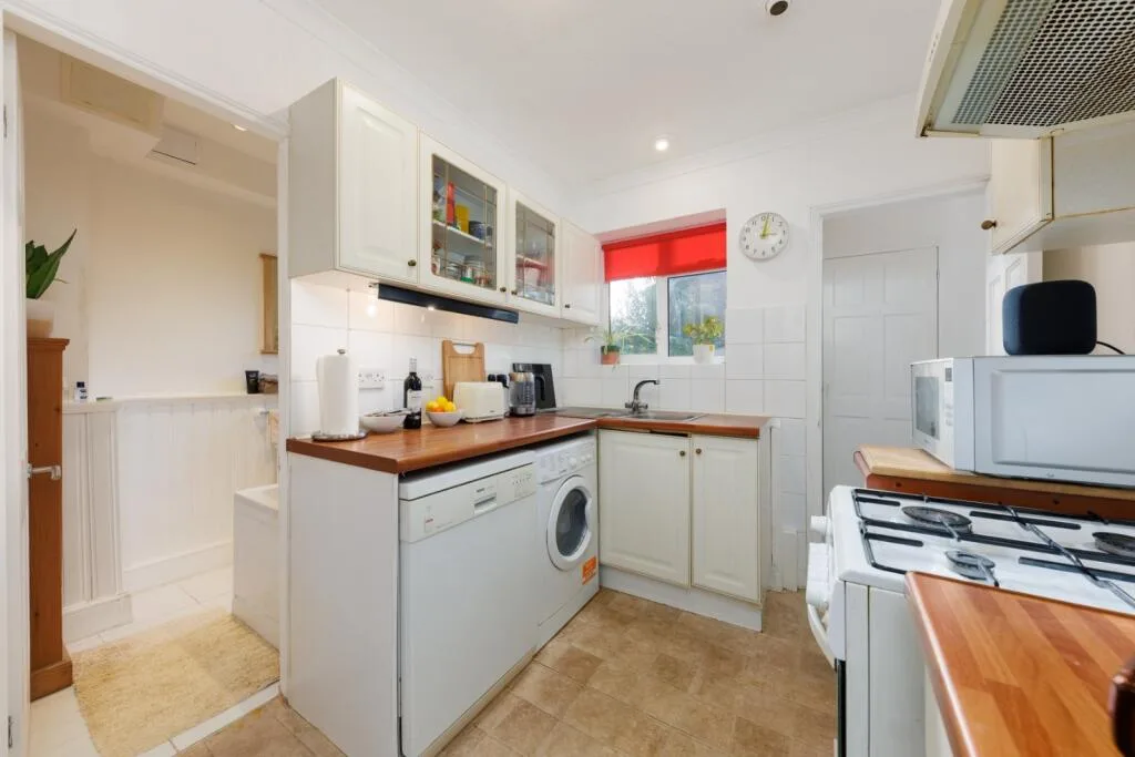 1 bedroom house for rent