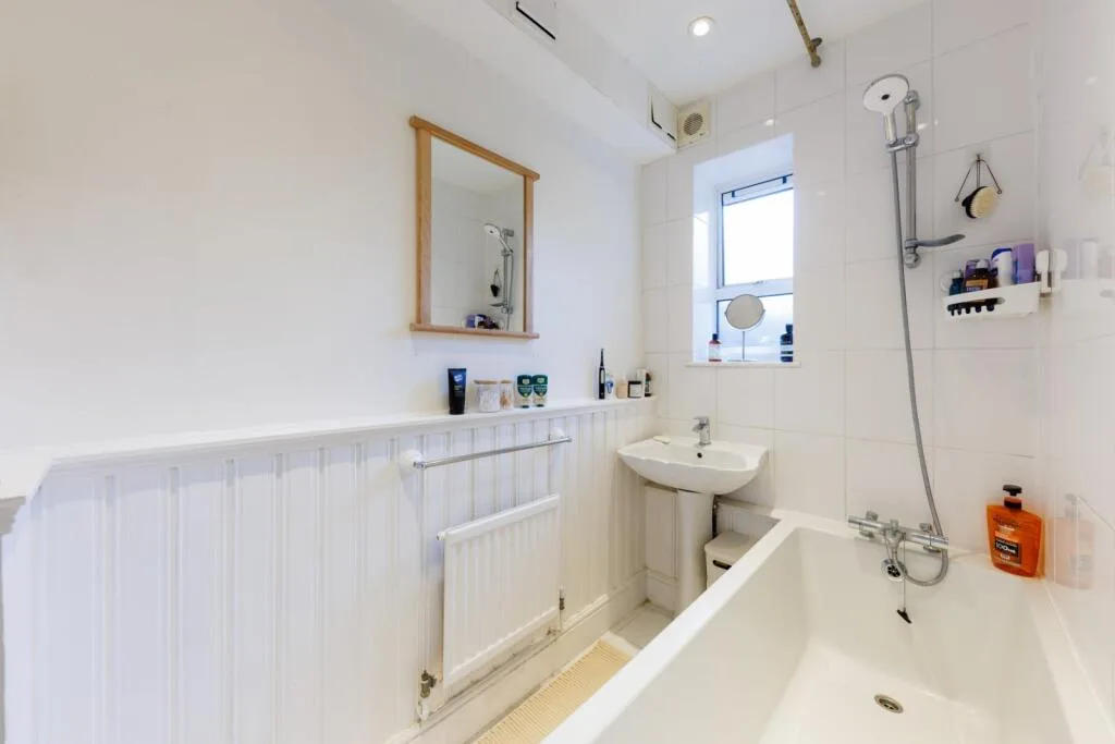 1 bedroom house for rent