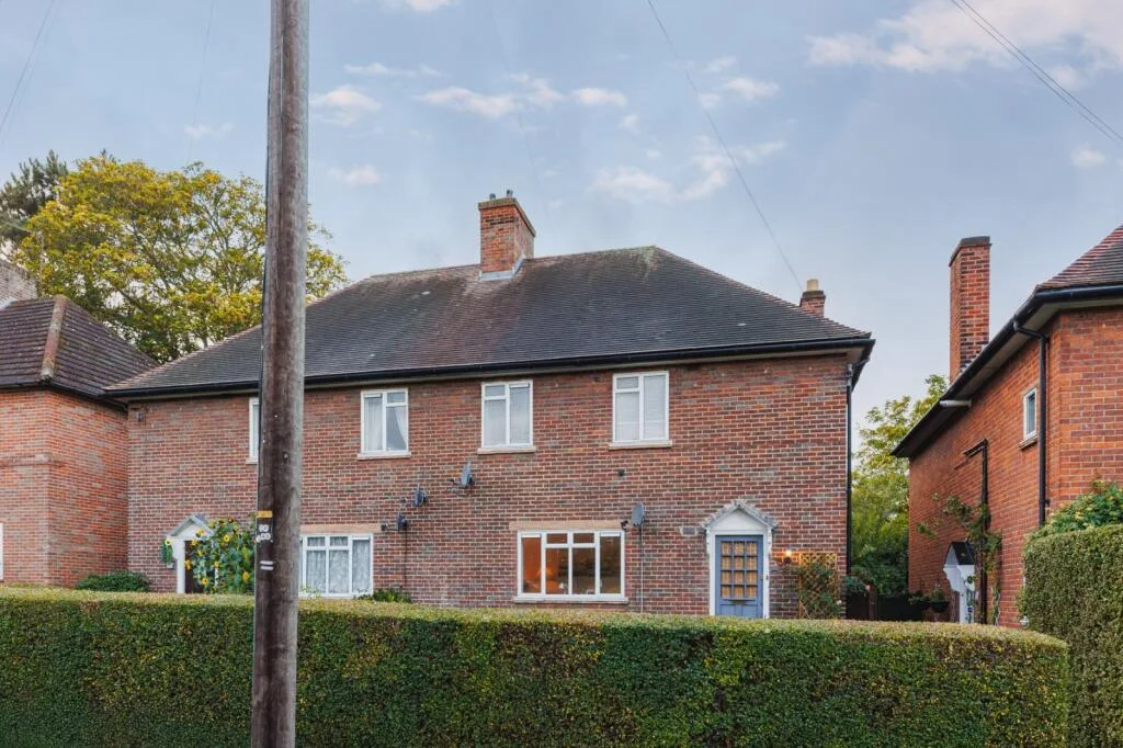 1 bedroom house for rent
