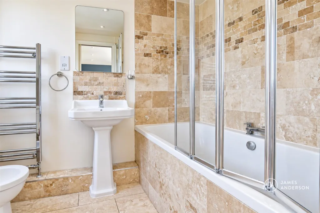 4 bedroom terraced house for rent