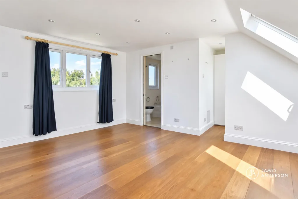 4 bedroom terraced house for rent