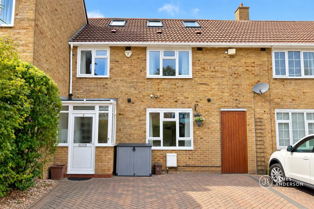 4 bedroom terraced house for rent