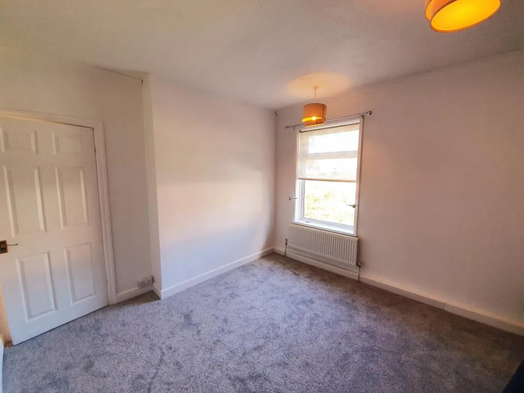 2 bedroom house for rent