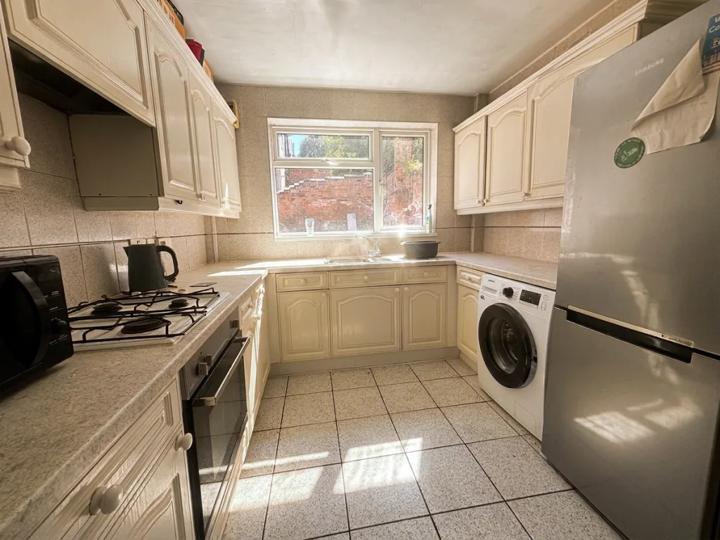 4 bedroom house for rent