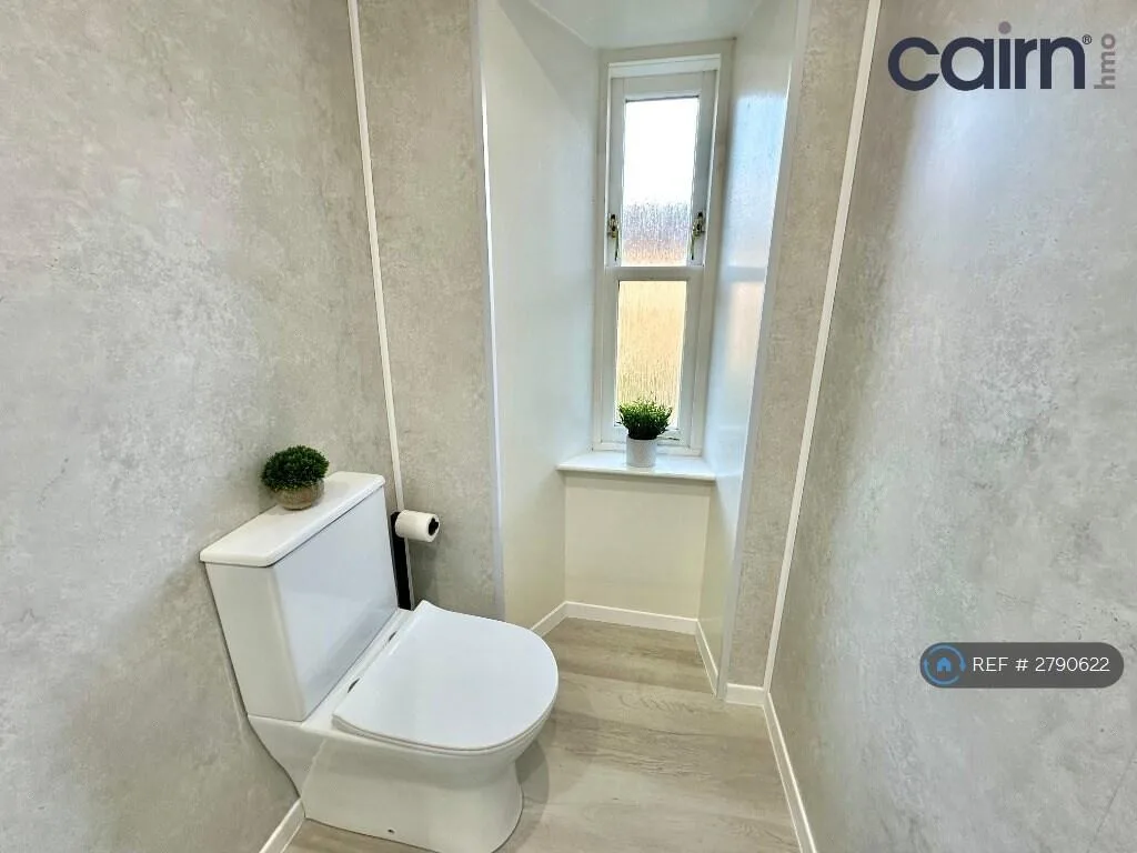 5 bedroom flat for rent
