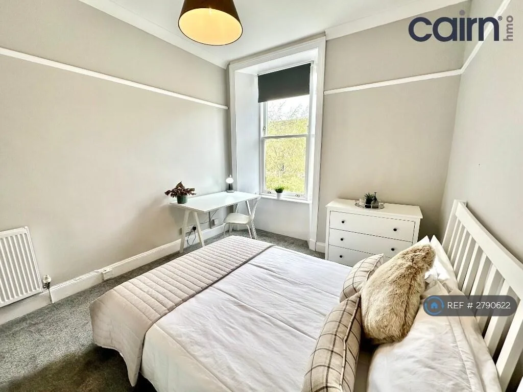 5 bedroom flat for rent