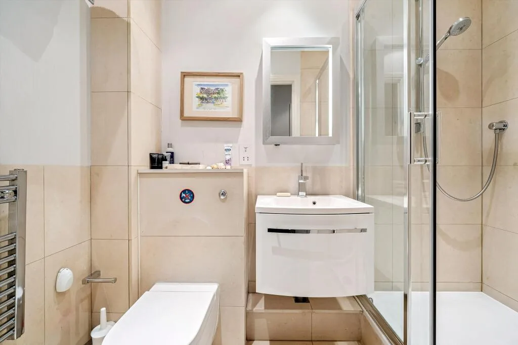 3 bedroom flat for rent