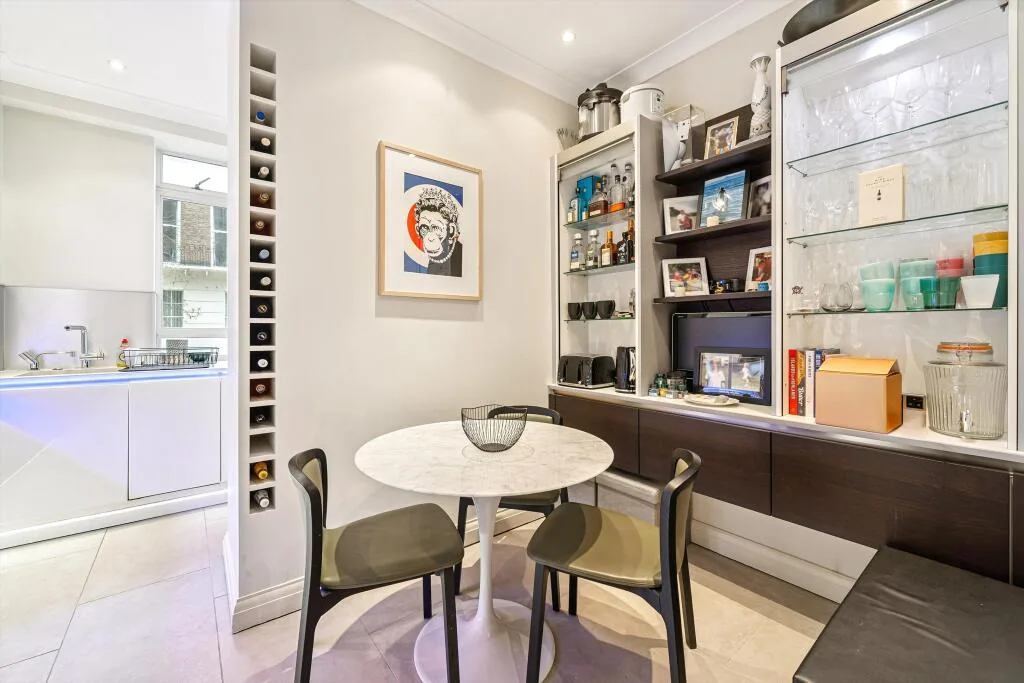 3 bedroom flat for rent