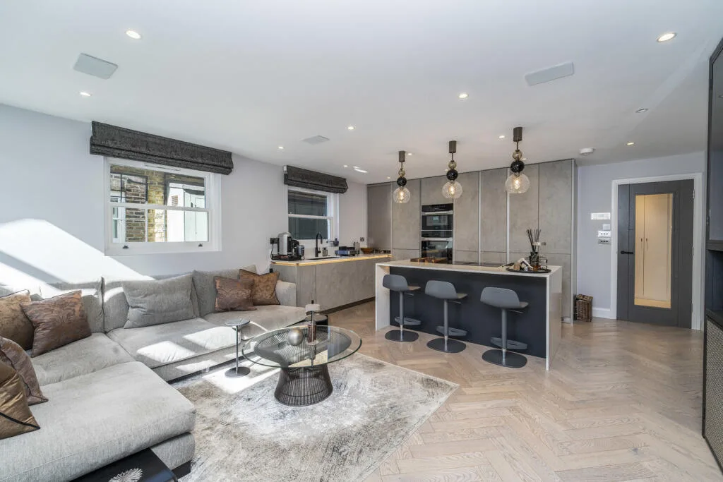 3 bedroom flat for rent