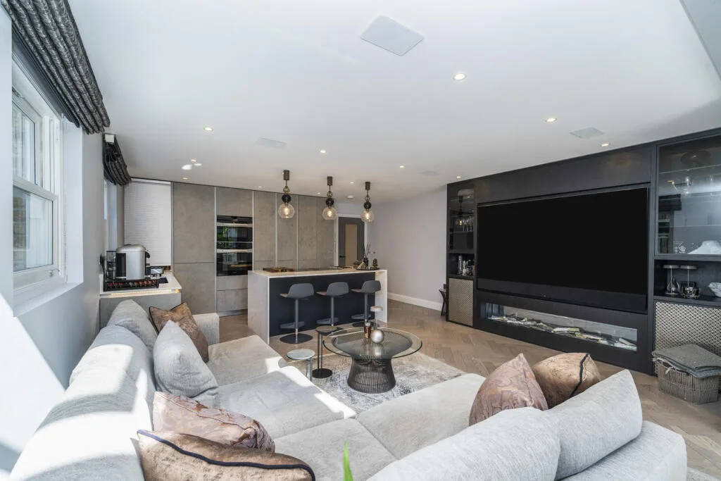 3 bedroom flat for rent