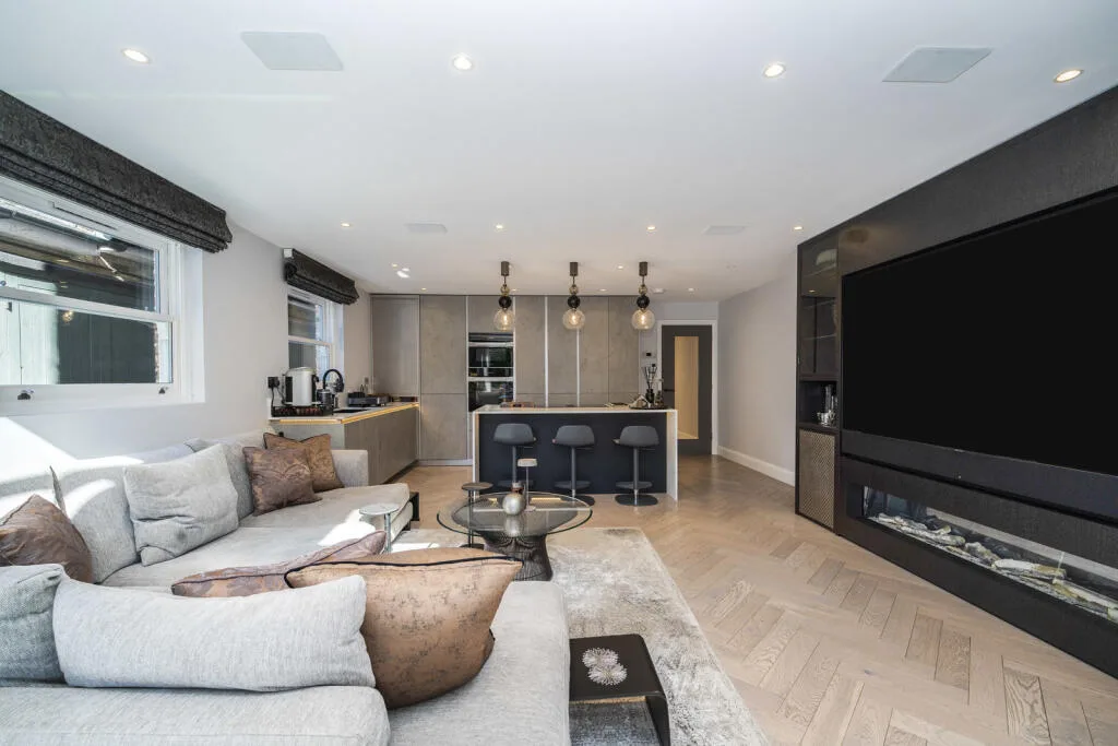 3 bedroom flat for rent