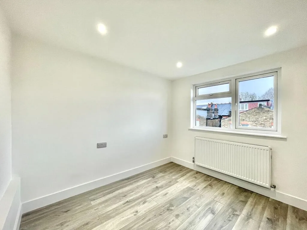 4 bedroom flat for rent
