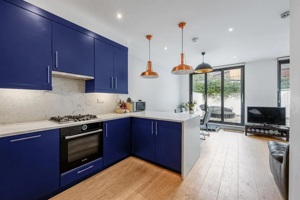 3 bedroom flat for rent