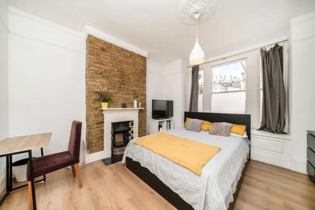 3 bedroom flat for rent