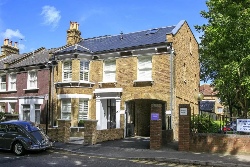 2 bedroom ground floor flat for rent